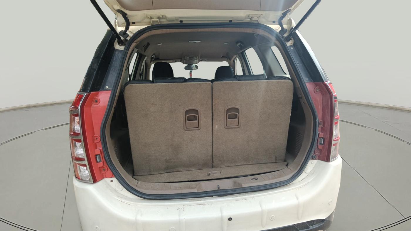 2014 Mahindra XUV500 W6, Diesel, Manual, 88,000 km, exterior