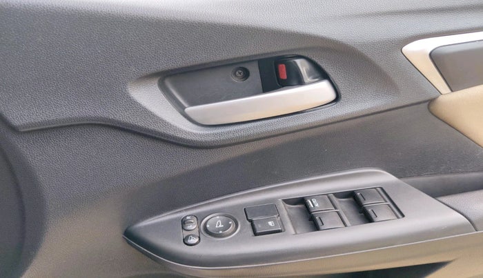 2017 Honda Jazz 1.2L I-VTEC V, Petrol, Manual, 1,39,624 km, interior