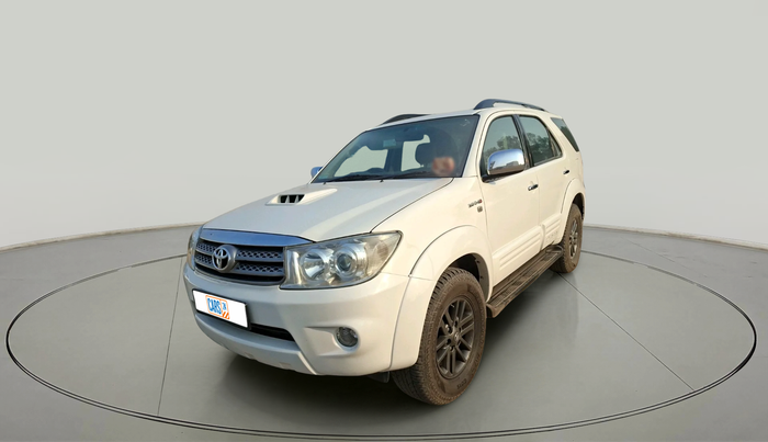 2011 Toyota Fortuner 3.0 4X4 MT, Diesel, Manual, 97,882 km, exterior