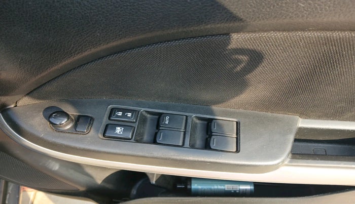 2017 Maruti Baleno DELTA PETROL 1.2, Petrol, Manual, 1,10,161 km, interior