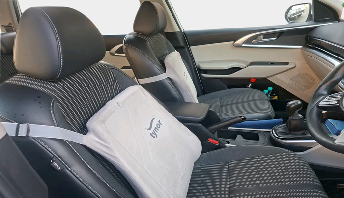 2022 KIA CARENS PRESTIGE 1.5 PETROL 7 STR, Petrol, Manual, 23,561 km, interior