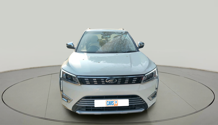 2022 Mahindra XUV300 W8 (O) 1.2 PETROL AMT, Petrol, Automatic, 23,172 km, exterior