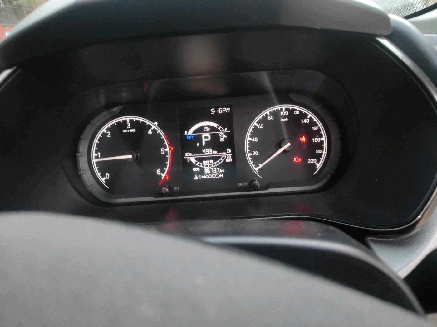 2022 Tata Harrier XTA PLUS 2.0L KRYOTEC DARK EDITION, Diesel, Automatic, 38,400 km, interior