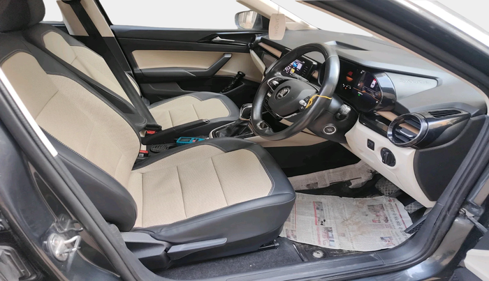 2022 Skoda SLAVIA STYLE 1.5L TSI DSG, Petrol, Automatic, 24,801 km, interior