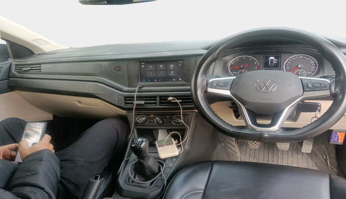 2025 Volkswagen VIRTUS COMFORTLINE TSI 1.0 MT, Petrol, Manual, 10,165 km, interior