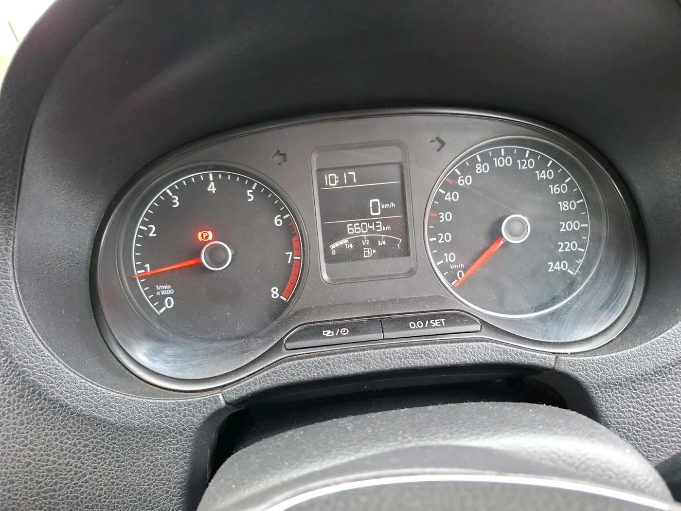 2017 Volkswagen Ameo HIGHLINE1.2L, Petrol, Manual, 66,043 km, interior