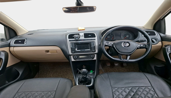 2017 Volkswagen Ameo HIGHLINE1.2L, Petrol, Manual, 66,043 km, interior