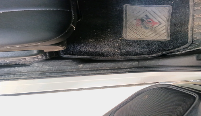 2017 Honda WR-V 1.5L I-DTEC VX MT, Diesel, Manual, 97,990 km, interior