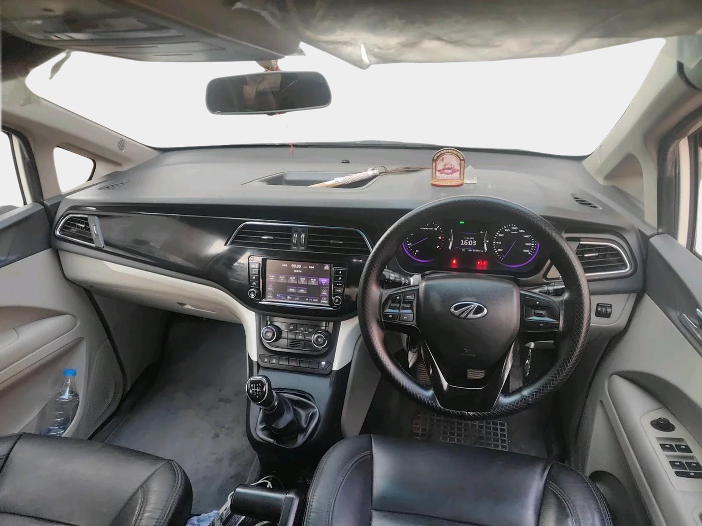 2020 Mahindra MARAZZO M 6 + 7 STR, Diesel, Manual, 1,19,677 km, interior