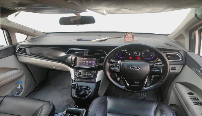 2020 Mahindra MARAZZO M 6 + 7 STR, Diesel, Manual, 1,19,677 km, interior