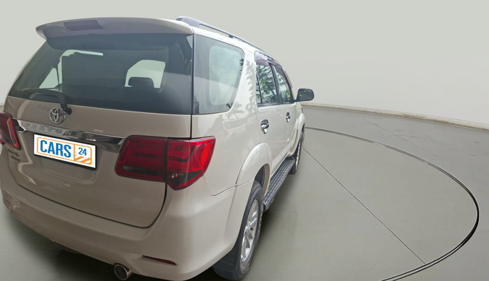 2013 Toyota Fortuner 3.0 4X2 AT, Diesel, Automatic, 1,13,407 km, exterior