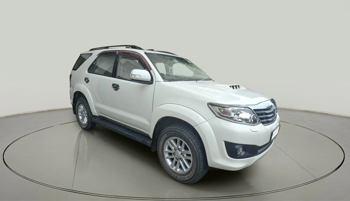 2013 Toyota Fortuner 3.0 4X2 AT, Diesel, Automatic, 1,13,407 km, exterior