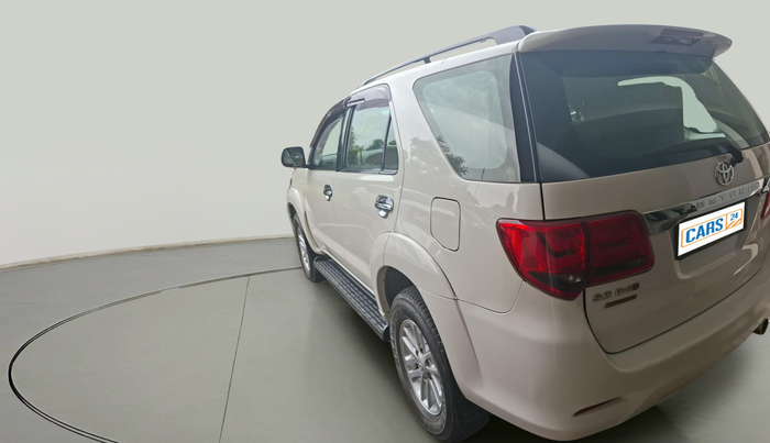 2013 Toyota Fortuner 3.0 4X2 AT, Diesel, Automatic, 1,13,407 km, exterior