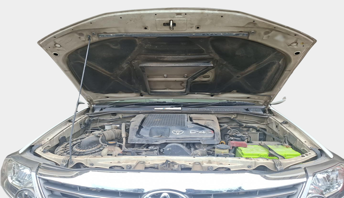 2013 Toyota Fortuner 3.0 4X2 AT, Diesel, Automatic, 1,13,407 km, exterior