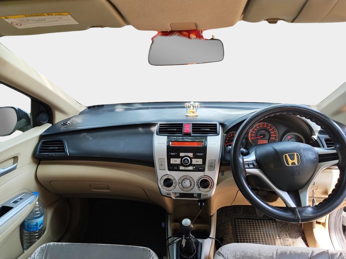 2010 Honda City 1.5L I-VTEC E MT, Petrol, Manual, 1,42,908 km, interior