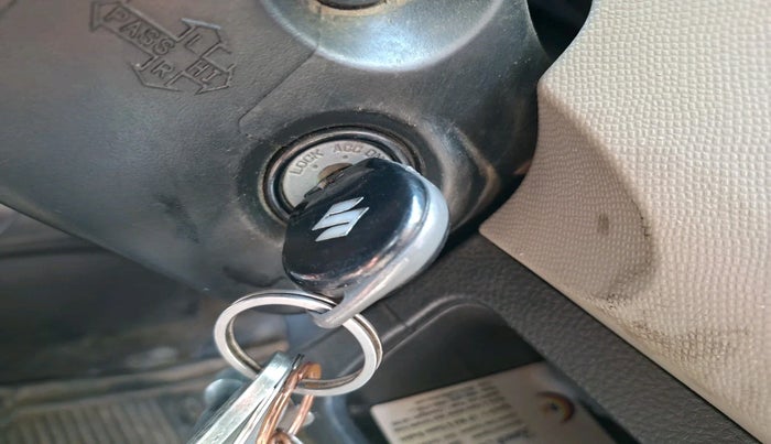 2014 Maruti Wagon R 1.0 VXI, Petrol, Manual, 1,64,048 km, interior