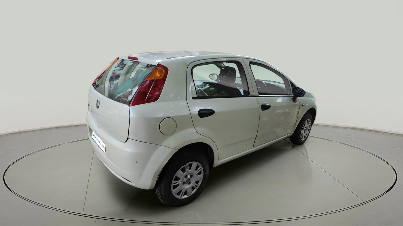 2014 Fiat Punto EVO ACTIVE 1.3 MULTIJET, Diesel, Manual, 1,97,482 km, exterior