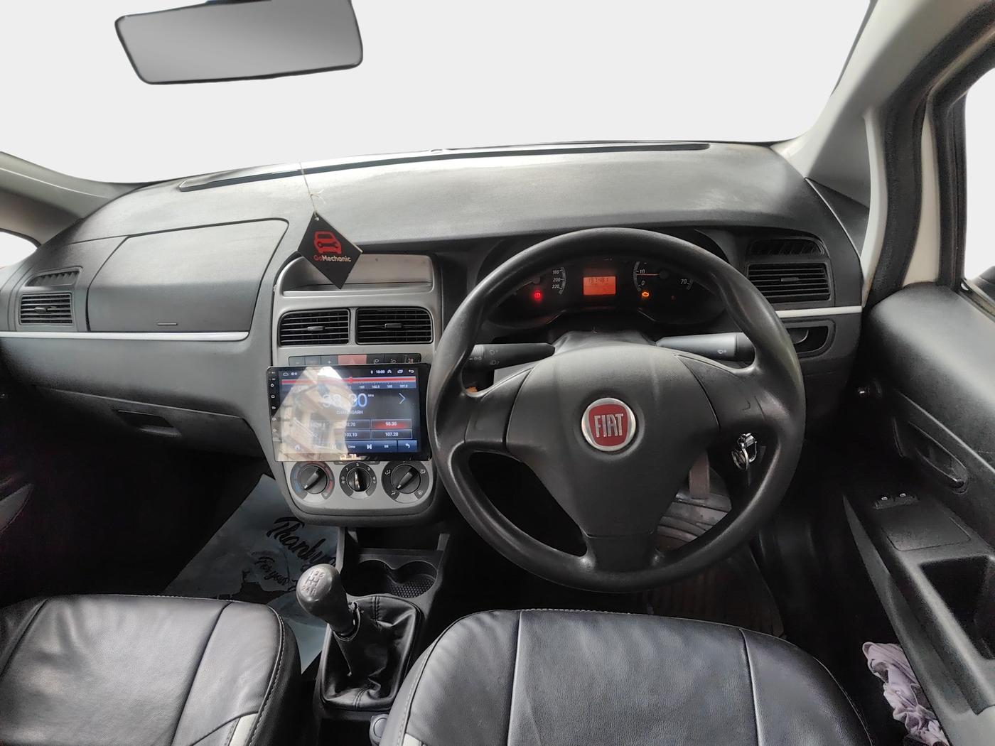 2014 Fiat Punto EVO ACTIVE 1.3 MULTIJET, Diesel, Manual, 1,97,482 km, interior
