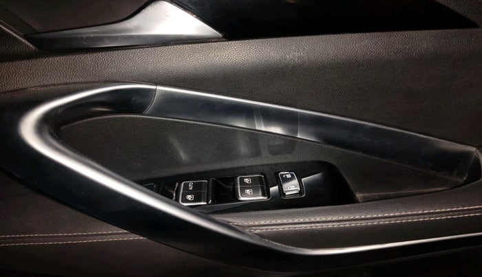 2019 MG HECTOR SHARP HYBRID 1.5 PETROL, Petrol, Manual, 68,140 km, interior