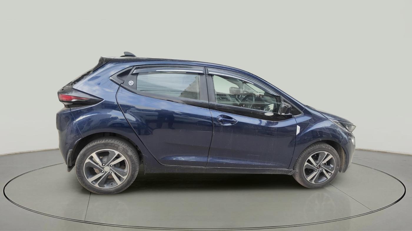 2024 Tata ALTROZ XZ + SUNROOF, Petrol, Manual, 10,500 km, exterior