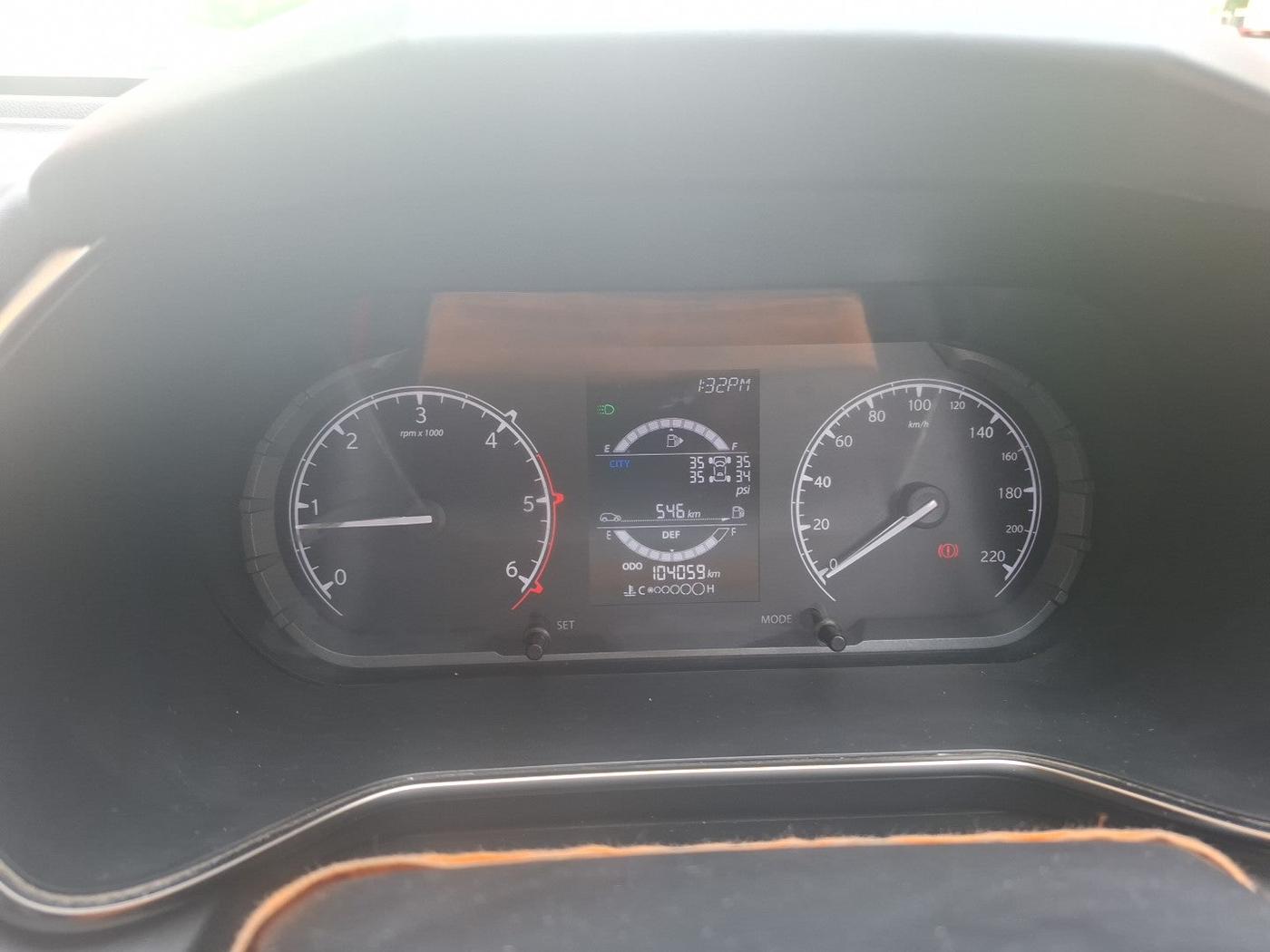 2022 Tata Safari XT PLUS, Diesel, Manual, 1,04,059 km, interior