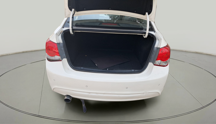 2014 Chevrolet Cruze LTZ, Diesel, Manual, 1,57,662 km, exterior