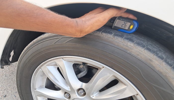 2014 Chevrolet Cruze LTZ, Diesel, Manual, 1,57,662 km, tyre