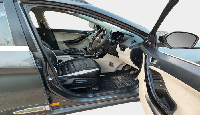 2021 Tata NEXON XZ PLUS PETROL, Petrol, Manual, 42,642 km, interior