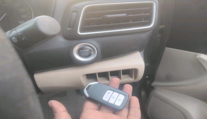 2019 Honda Amaze 1.5L I-DTEC VX, Diesel, Manual, 1,03,431 km, interior