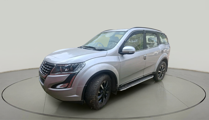 2019 Mahindra XUV500 W11, Diesel, Manual, 1,00,244 km, exterior