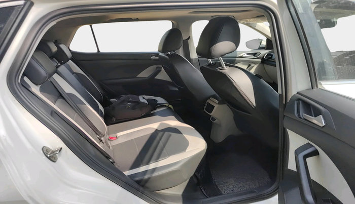 2022 Volkswagen TAIGUN TOPLINE 1.0 TSI MT, Petrol, Manual, 1,28,192 km, interior