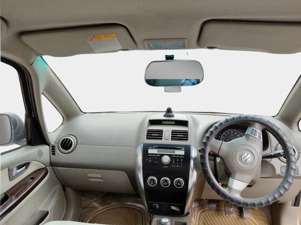 maruti suzuki sx4 interior images