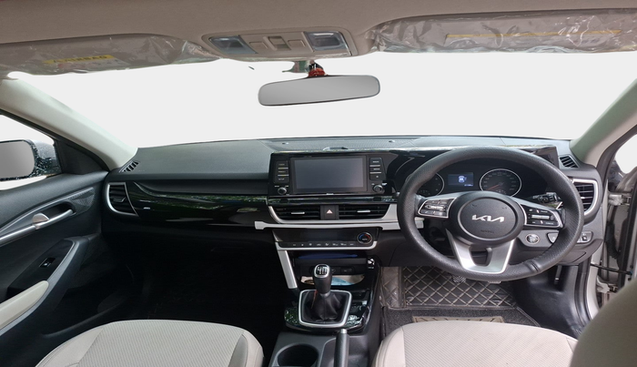 2023 KIA SELTOS  HTK PLUS 1.5 TURBO PETROL IMT, Petrol, Manual, 21,196 km, interior