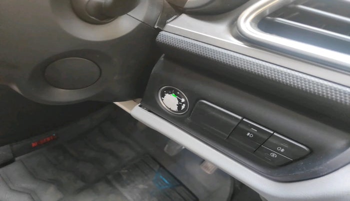 2021 Tata ALTROZ XZ PETROL, Petrol, Manual, 63,589 km, interior