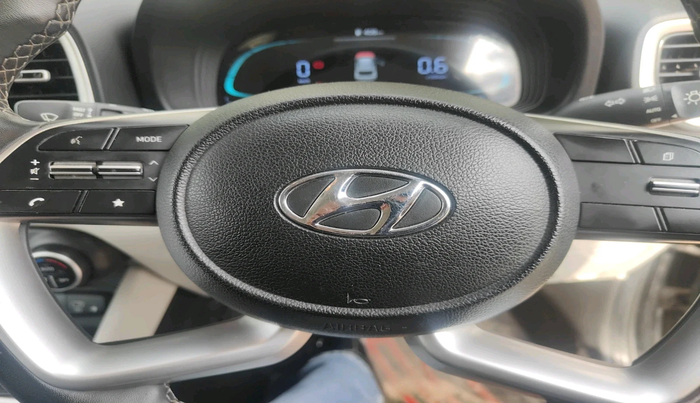 2023 Hyundai VENUE SX 1.2 PETROL, Petrol, Manual, 33,807 km, interior