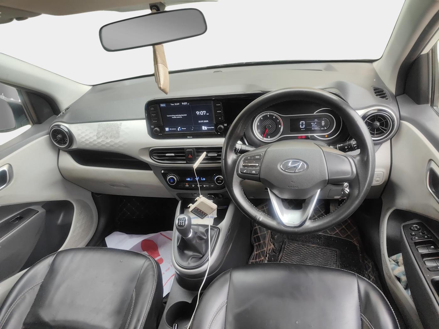 2021 Hyundai GRAND I10 NIOS SPORTZ 1.2 KAPPA VTVT, Petrol, Manual, 30,981 km, interior