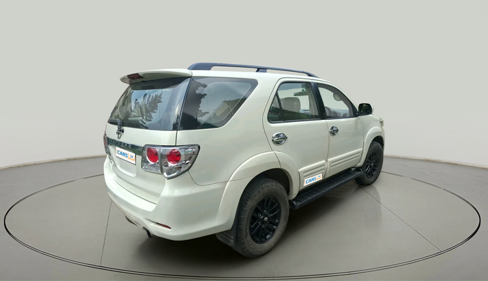 2013 Toyota Fortuner 3.0 4X2 AT, Diesel, Automatic, 52,683 km, exterior