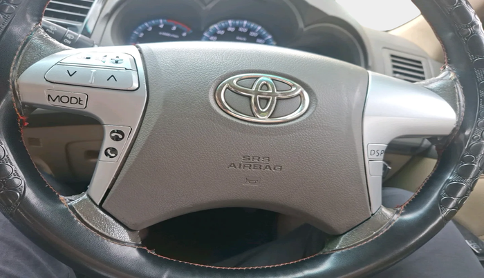 2013 Toyota Fortuner 3.0 4X2 AT, Diesel, Automatic, 52,683 km, interior