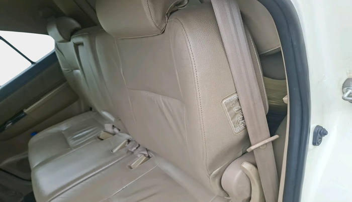 2013 Toyota Fortuner 3.0 4X2 AT, Diesel, Automatic, 52,683 km, interior