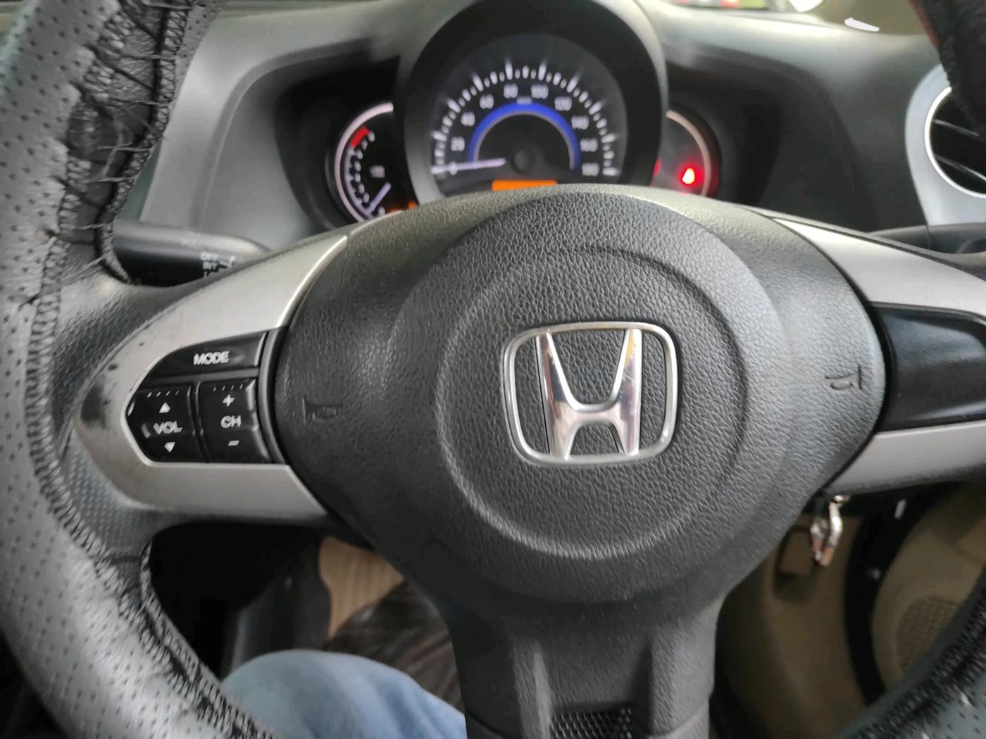 2016 Honda Brio S MT, Petrol, Manual, 37,269 km, interior