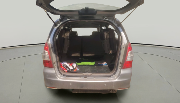 2015 Toyota Innova 2.5 VX 8 STR, Diesel, Manual, 1,27,191 km, exterior