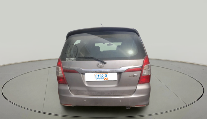 2015 Toyota Innova 2.5 VX 8 STR, Diesel, Manual, 1,27,191 km, exterior