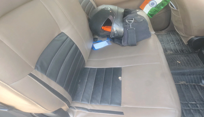 2015 Toyota Innova 2.5 VX 8 STR, Diesel, Manual, 1,27,191 km, interior