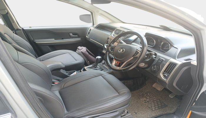 2017 Tata Hexa XTA 4X2 7 STR, Diesel, Automatic, 61,032 km, interior