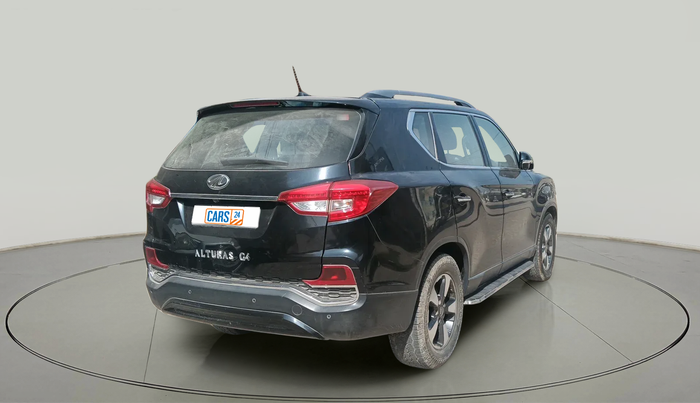 2022 Mahindra ALTURAS G4 2WD AT, Diesel, Automatic, 74,865 km, exterior