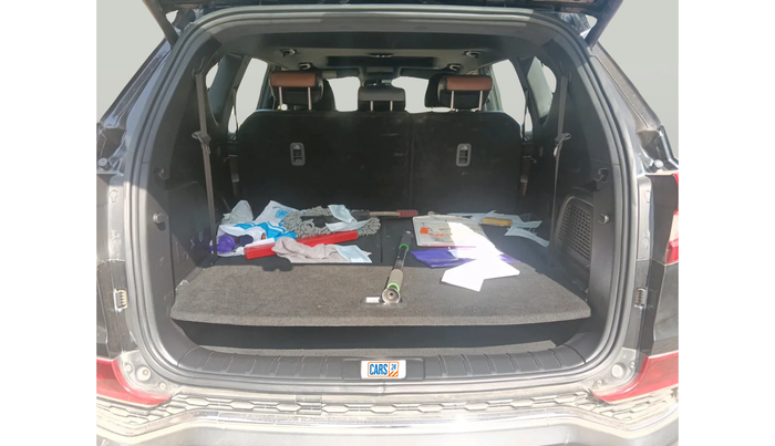 2022 Mahindra ALTURAS G4 2WD AT, Diesel, Automatic, 74,865 km, exterior