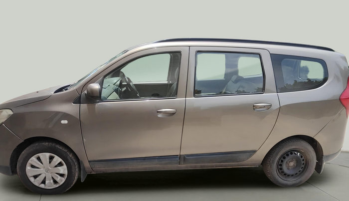 2015 Renault Lodgy 110 PS RXL 8STR, Diesel, Manual, 1,68,631 km, exterior