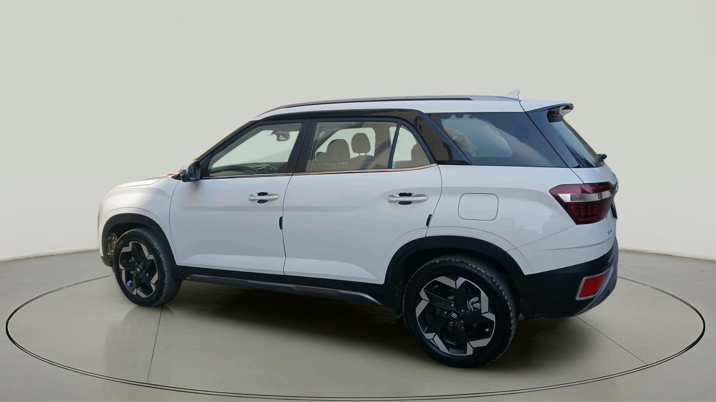 2024 Hyundai ALCAZAR PLATINUM 1.5 TURBO PETROL MT 7STR, Petrol, Manual, 14,800 km, exterior