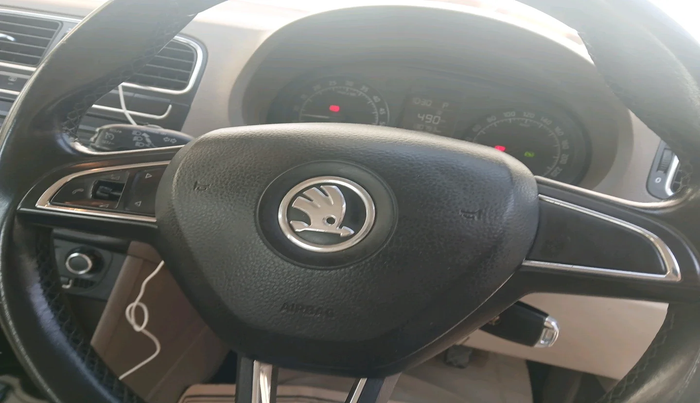 2016 Skoda Rapid 1.5 TDI CR STYLE PLUS AT, Diesel, Automatic, 1,30,793 km, interior