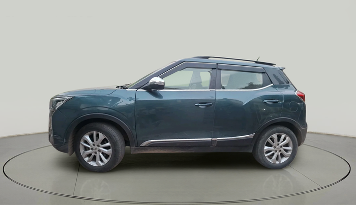 2020 Mahindra XUV300 W8 1.5 DIESEL, Diesel, Manual, 1,28,000 km, exterior